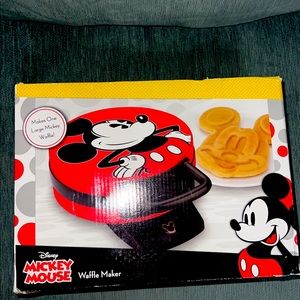 Brand new waffle maker new in box Disney Mickey Mouse